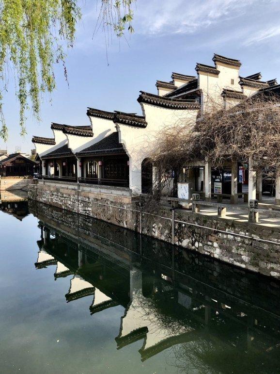 第一次去婆家过年，该给婆家亲戚准备什么礼物？